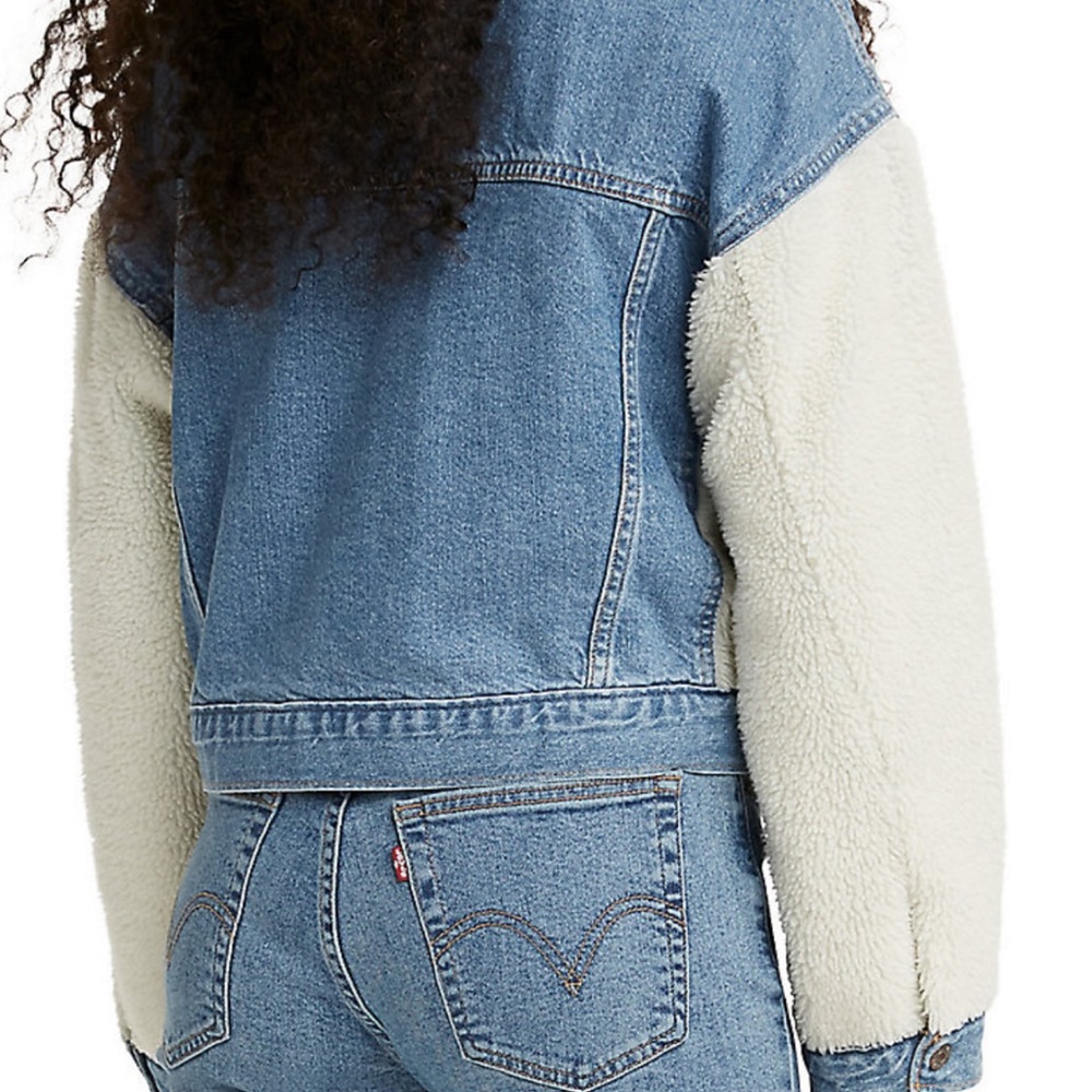 Over sized Denim jacket with furry sleeve